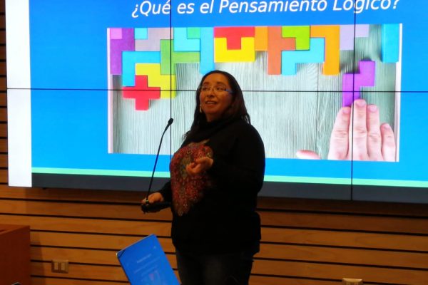 Embajadora de Provoca, en La Hora del Código