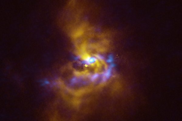 Espectacular nacimiento estelar observado desde Chile