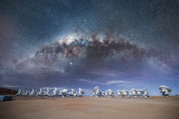 Del amanecer cósmico al nacimiento de planetas: Todo listo para las observaciones del Ciclo 12 de ALMA